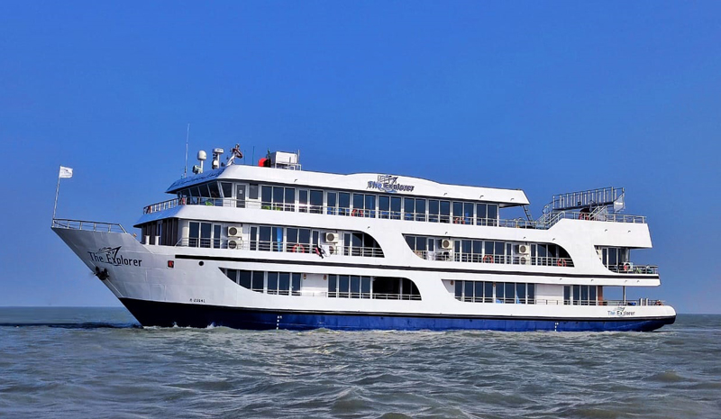 Luxury Cruise Ship in Sundarban